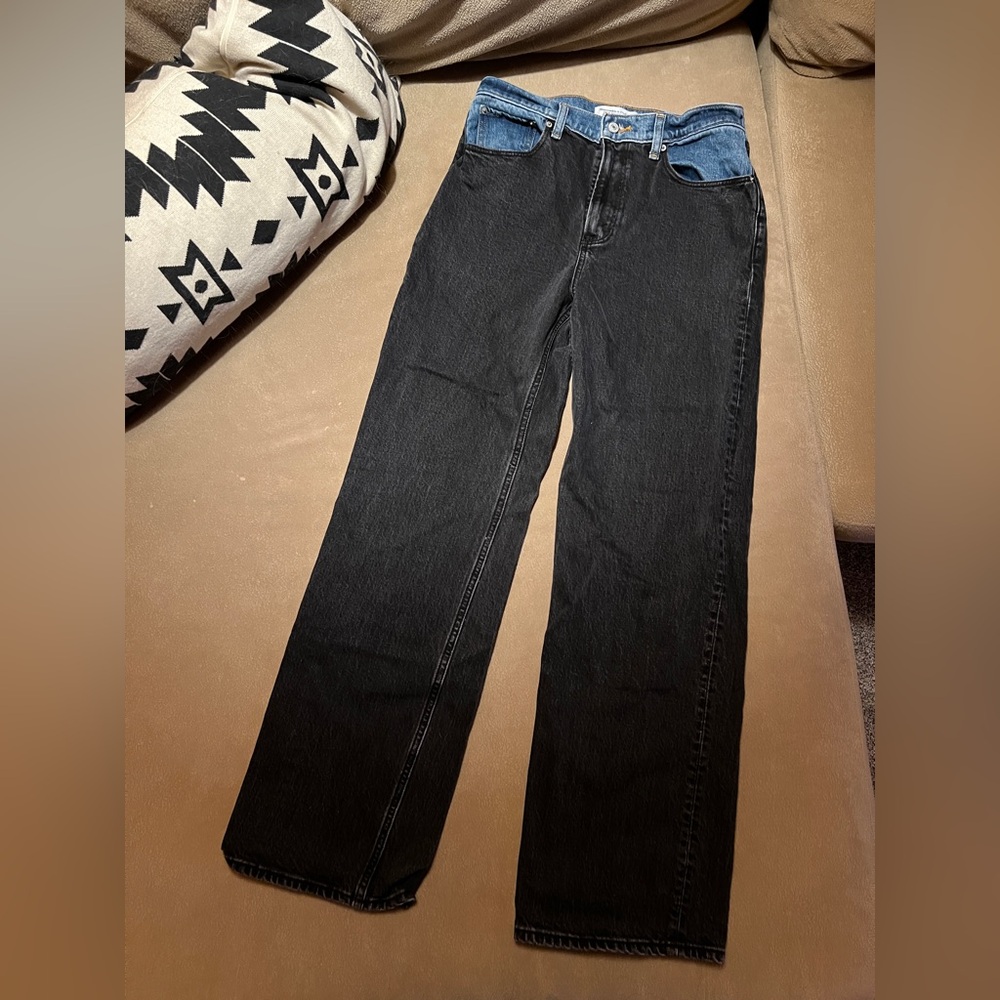 Abercrombie & Fitch Two-Tone Black and Blue Relaxed Jeans